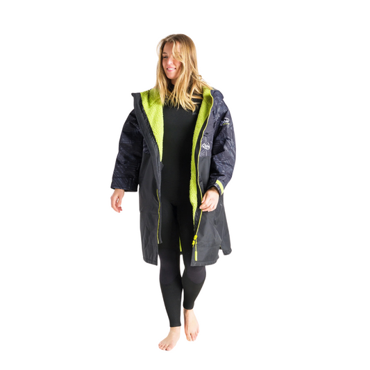 Robie Long Sleeve Black & Lime Changing Robe (Adult)