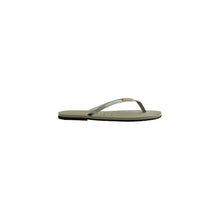 Load image into Gallery viewer, Havaianas Green Crackle Flip Flops
